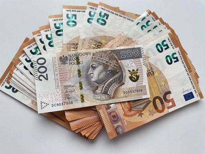 Porównanie mBank vs Revolut