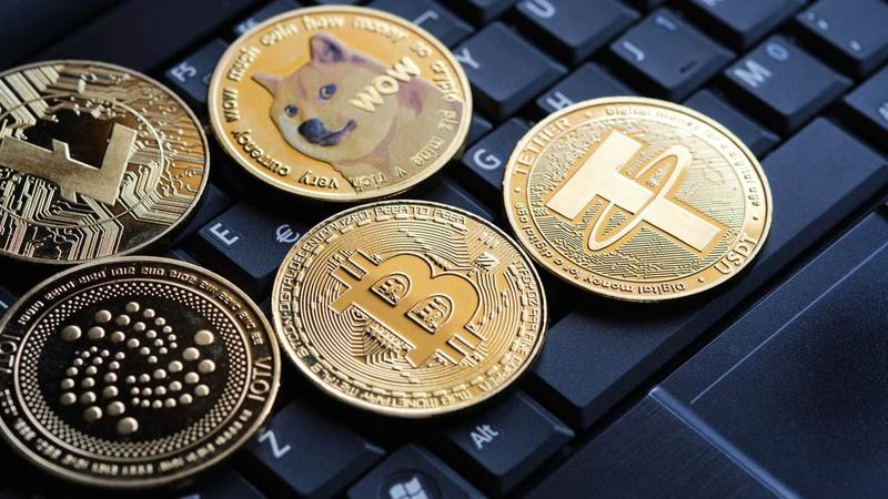 Regulacje i przepisy kryptowalut