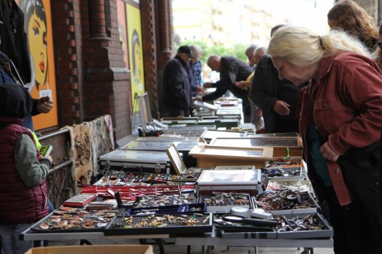 Giełda staroci w Legnicy – poznaj daty i szczegóły wydarzenia!