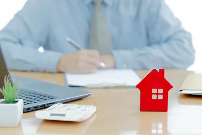 Jak obliczyć koszty notarialne przy zakupie od dewelopera? Skorzystaj z naszego prostego kalkulatora!