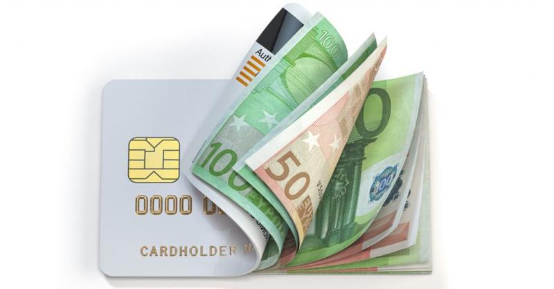 Konto walutowe mBank czy Revolut - jak mądrze wybrać, aby zaoszczędzić?