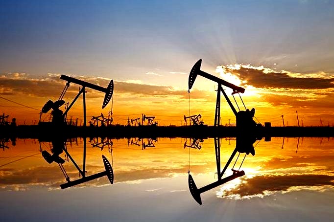 Aktualna cena baryłki ropy na giełdzie: co wpływa na jej wahania?