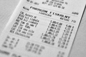 Faktura czy paragon – najważniejsze różnice, które powinieneś poznać