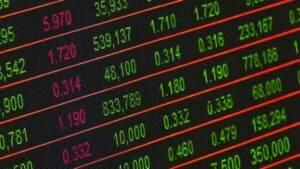 Ile naprawdę kosztuje wejście na giełdę? Odkryj ukryte opłaty i dodatkowe wydatki