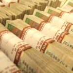 Który bank wprowadza ujemne oprocentowanie? Sprawdź, co to oznacza dla Twoich oszczędności