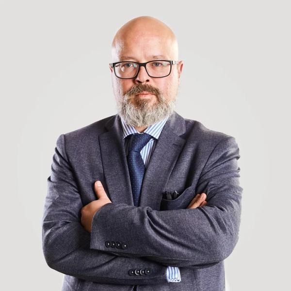 Czy notariusz sprawdza zadłużenie mieszkania? Kluczowe informacje, które musisz znać!