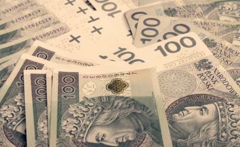 Jak skutecznie obliczyć zwrot odsetek za wcześniejszą spłatę kredytu – prosty poradnik z przykładami