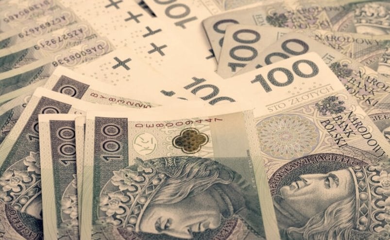Jak skutecznie obliczyć zwrot odsetek za wcześniejszą spłatę kredytu – prosty poradnik z przykładami