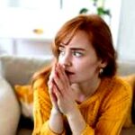 Jak sprawdzić zadłużenie mieszkania bez księgi wieczystej i bezpiecznie sfinalizować zakup