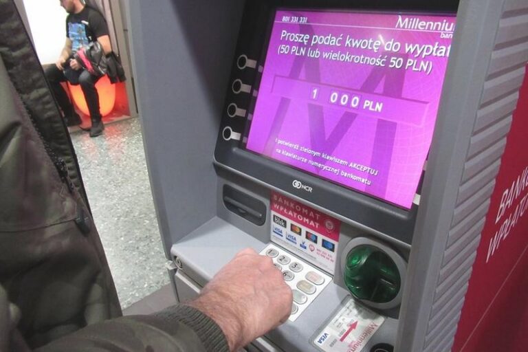 Wpłatomat Millennium – jak działa i jak wpłacić gotówkę bezpiecznie?